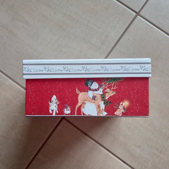 Festive Red Christmas Mug Gift Set - Picture 8 of 11